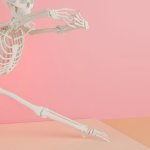 Osteoporoza: objawy, profilaktyka i skuteczne metody leczenia