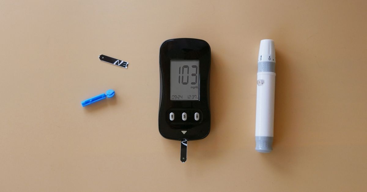 Poziom cholesterolu pod kontrolą: praktyczny przewodnik po monitorowaniu i utrzymaniu zdrowych wartości