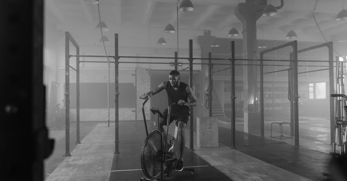 Trening cardio czy siłowy: jak wybrać najlepszą opcję dla Twoich celów?